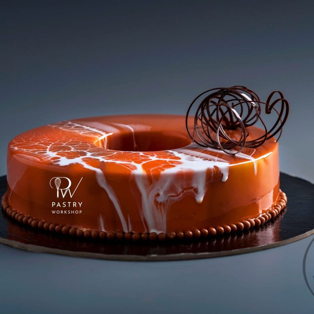 entremet cu fructul pasiunii si cocos, glazurat in glazura oglinda reteta